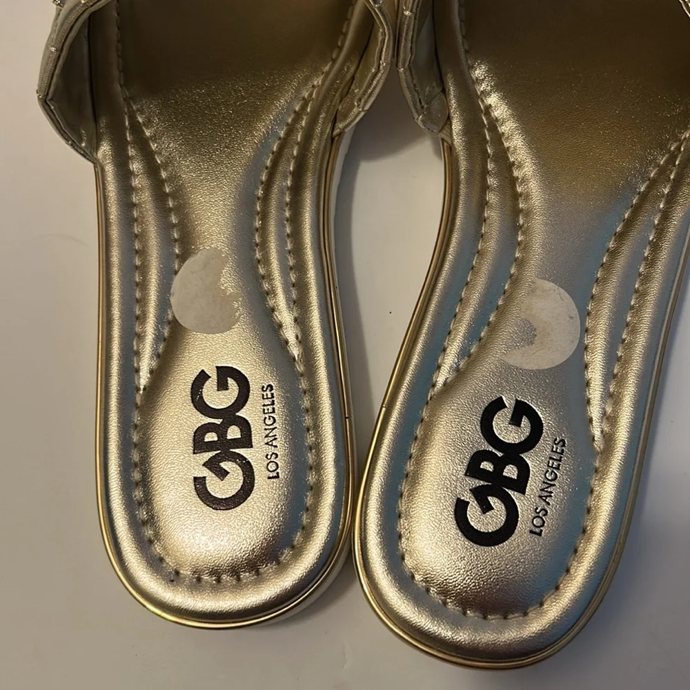 GBG Los Angeles Metallic Gold Quilted Sandals - Picture 5 of 16